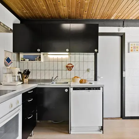 Amazing In Svendborg With Kitchen * Vemmenaes